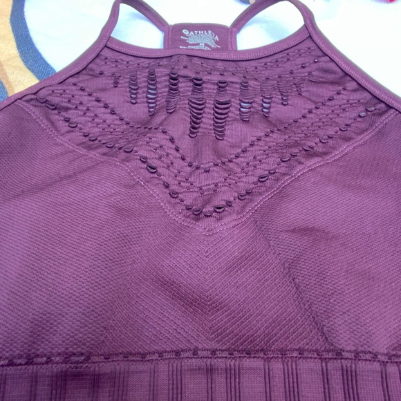 Cropped tank top fitness girly gym Women's Athleta Sports Bra, Burgundy, Size M - Picture 3 of 9